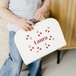 Bild von kinderkoffer weiss mittelgjpg | Individuelle 🎁 persönliche 🎁 personalisierte Geschenke bedruckt ▪ bestickt ▪ graviert