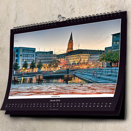 Bild von   kalender kiel fotokalenderjpg | Individuelle 🎁 persönliche 🎁 personalisierte Geschenke bedruckt ▪ bestickt ▪ graviert