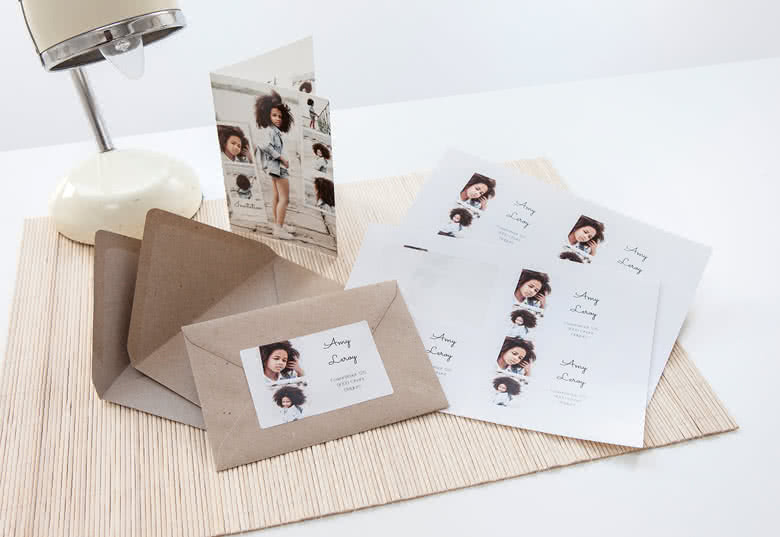 Bild von absender etiketten identisjpg | Individuelle 🎁 persönliche 🎁 personalisierte Geschenke bedruckt ▪ bestickt ▪ graviert