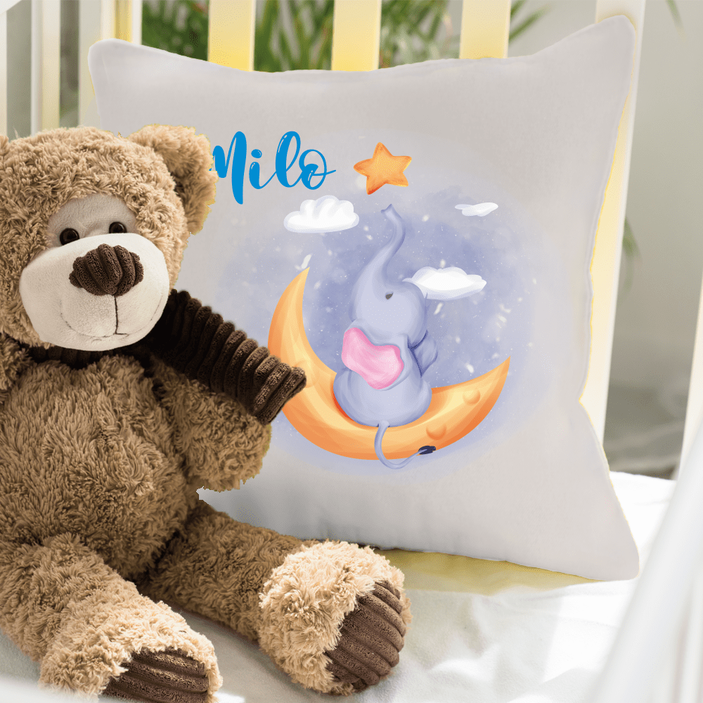 Bild von namenskissen fuer jungen elefapng | Individuelle 🎁 persönliche 🎁 personalisierte Geschenke bedruckt ▪ bestickt ▪ graviert