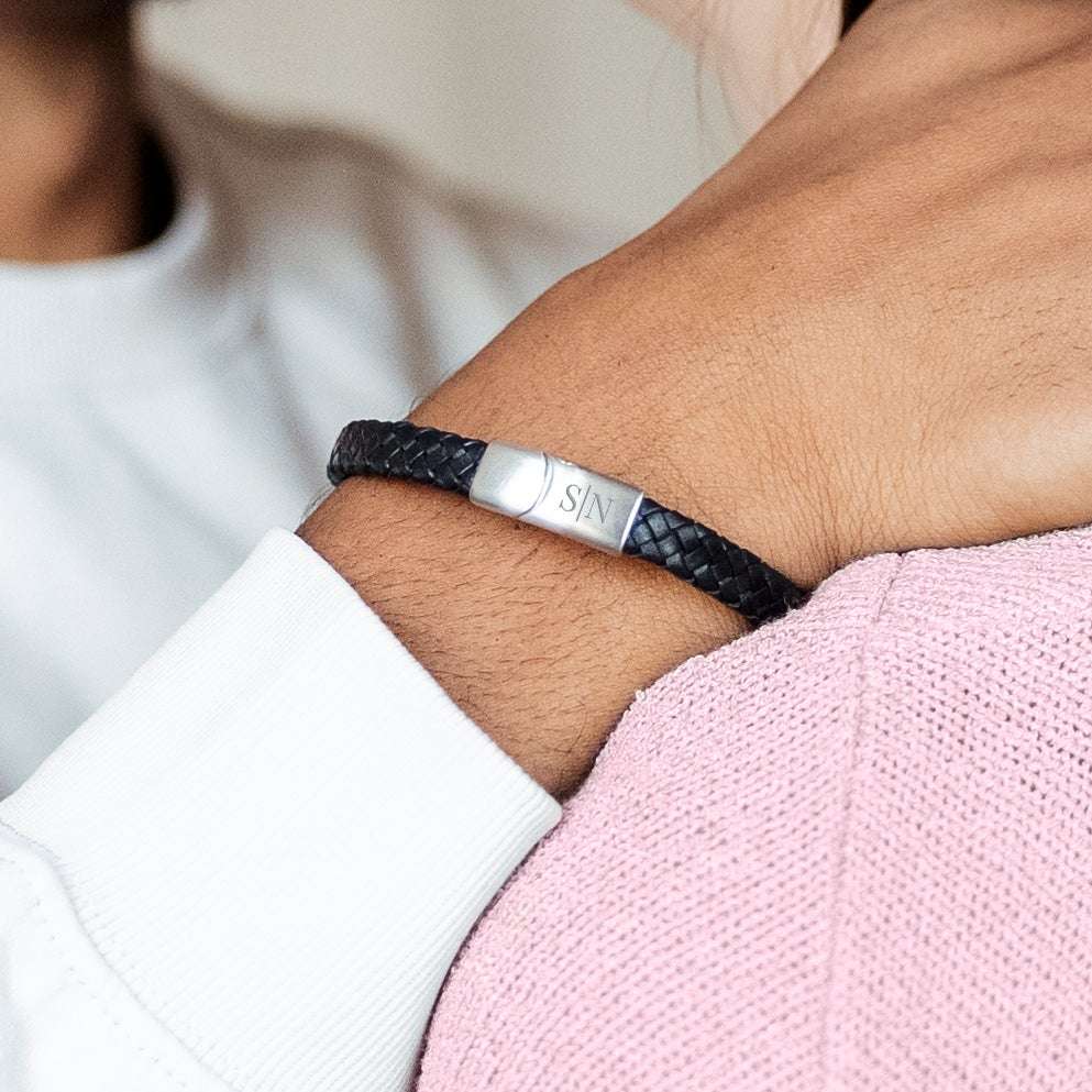 Bild von lederarmband mit gravur gefljpg | Individuelle 🎁 persönliche 🎁 personalisierte Geschenke bedruckt ▪ bestickt ▪ graviert