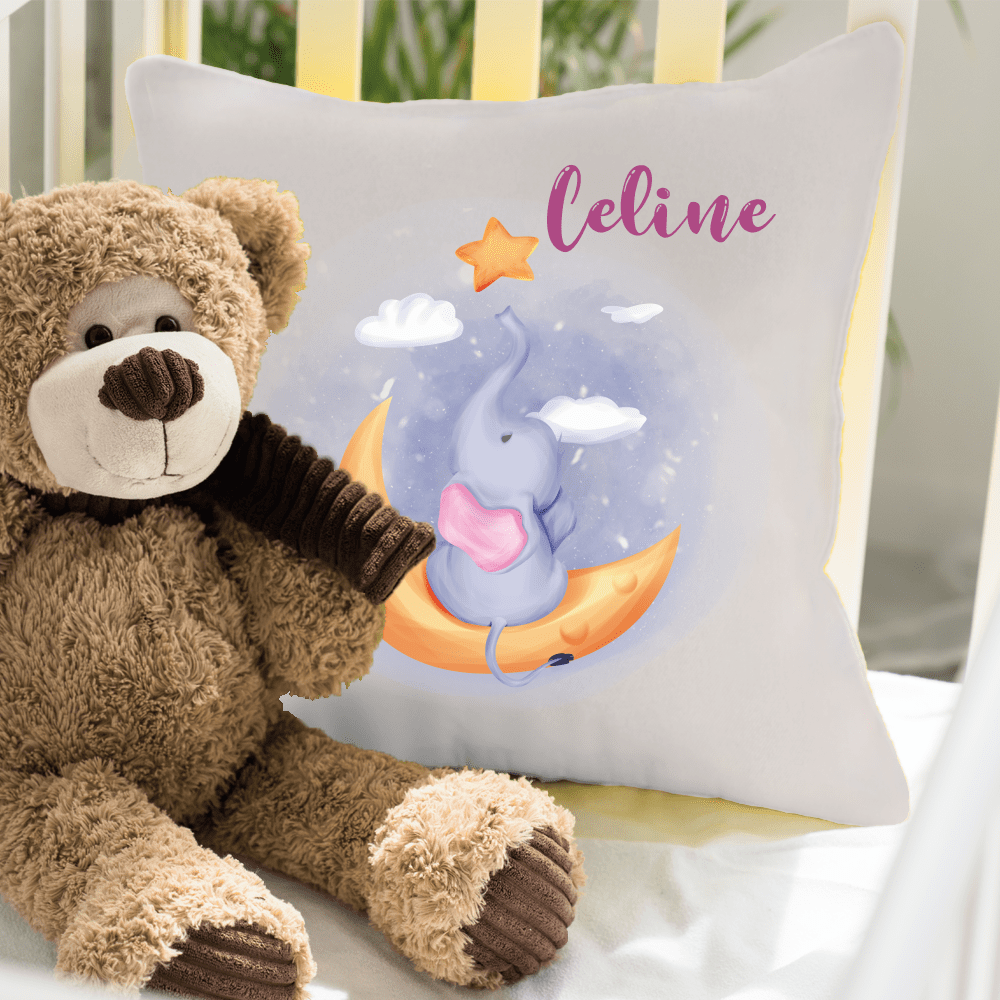 Bild von namenskissen fuer maedchen elepng | Individuelle 🎁 persönliche 🎁 personalisierte Geschenke bedruckt ▪ bestickt ▪ graviert