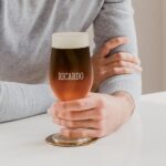 Bild von craft beer glas mit gravurjpg | Individuelle 🎁 persönliche 🎁 personalisierte Geschenke bedruckt ▪ bestickt ▪ graviert