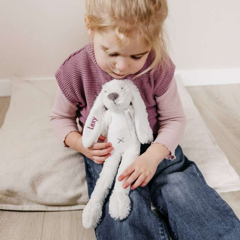 Bild von kuscheltier mit name rabbitjpg | Individuelle 🎁 persönliche 🎁 personalisierte Geschenke bedruckt ▪ bestickt ▪ graviert