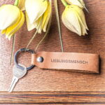 Bild von schluesselanhaenger aus lederjpg | Individuelle 🎁 persönliche 🎁 personalisierte Geschenke bedruckt ▪ bestickt ▪ graviert