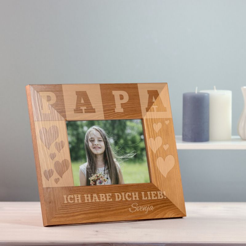 Bild von   bilderrahmen aus holz mit gravjpg | Individuelle 🎁 persönliche 🎁 personalisierte Geschenke bedruckt ▪ bestickt ▪ graviert