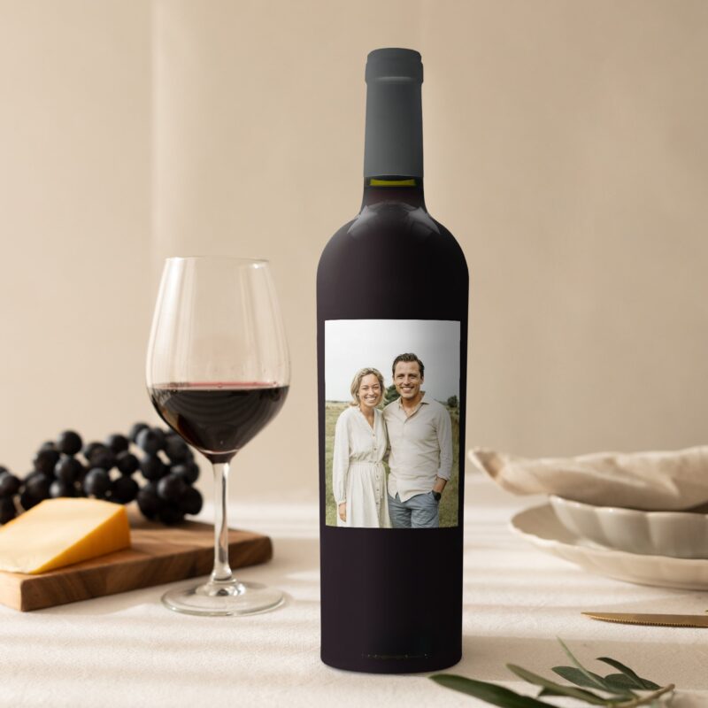 Bild von wein mit eigenem etikett riojpg | Individuelle 🎁 persönliche 🎁 personalisierte Geschenke bedruckt ▪ bestickt ▪ graviert