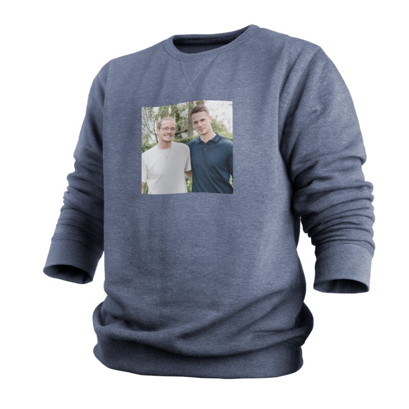 Bild von   pullover herren blau ljpg | Individuelle 🎁 persönliche 🎁 personalisierte Geschenke bedruckt ▪ bestickt ▪ graviert