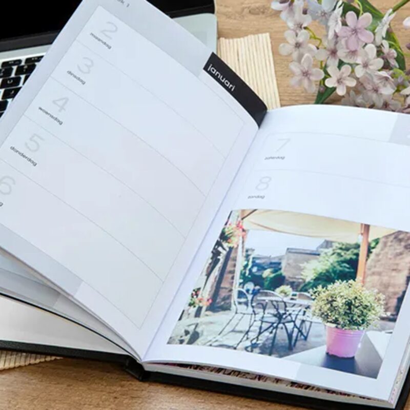 Bild von foto agenda deluxe lederoptikjpg | Individuelle 🎁 persönliche 🎁 personalisierte Geschenke bedruckt ▪ bestickt ▪ graviert