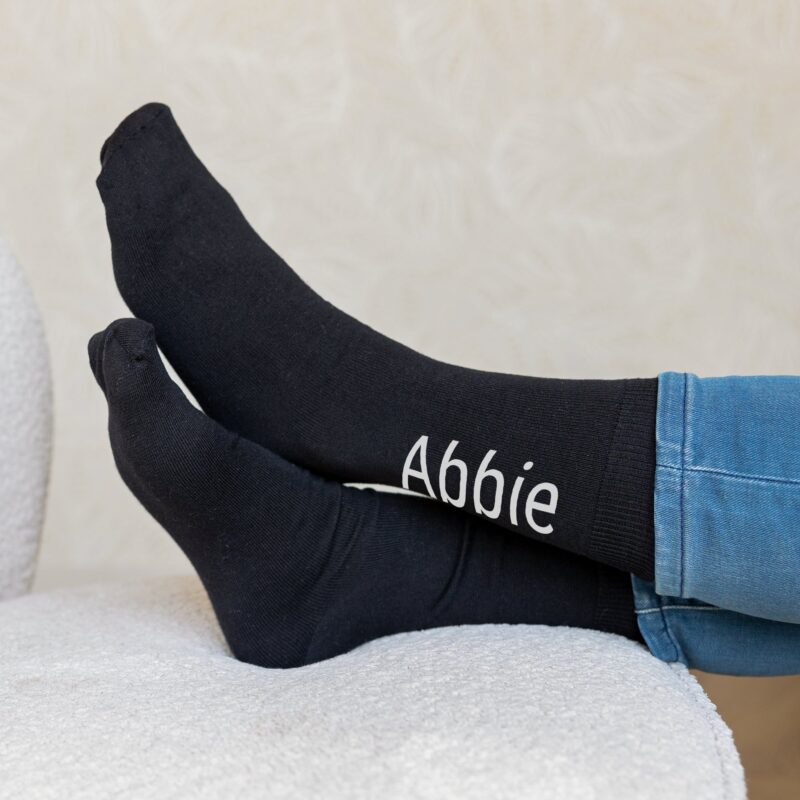 Bild von   socken mit name groesse jpg | Individuelle 🎁 persönliche 🎁 personalisierte Geschenke bedruckt ▪ bestickt ▪ graviert