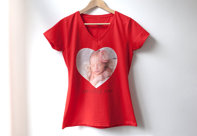 Bild von frauen t shirt rot xsjpg | Individuelle 🎁 persönliche 🎁 personalisierte Geschenke bedruckt ▪ bestickt ▪ graviert