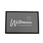 Bild von fussmatte willkommen personalijpg | Individuelle 🎁 persönliche 🎁 personalisierte Geschenke bedruckt ▪ bestickt ▪ graviert